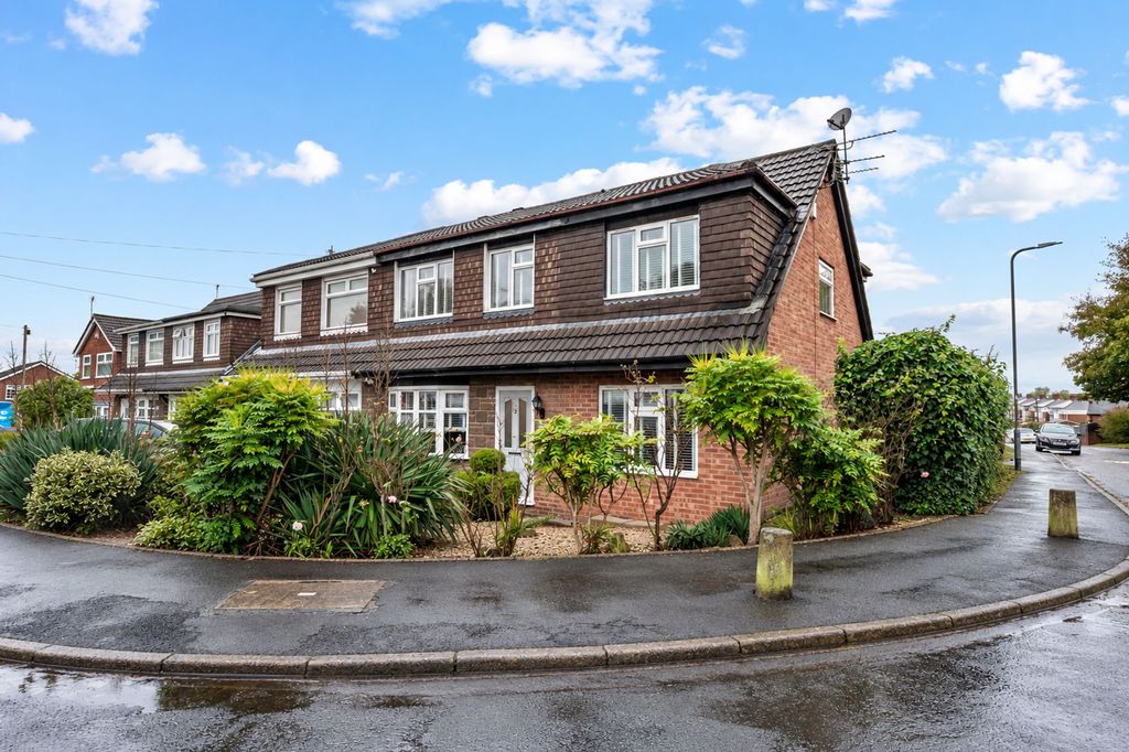 Property photo 1 of 43