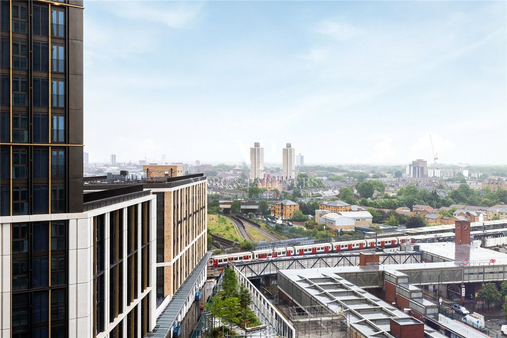 Property photo 2 of 13 Picture No. 08