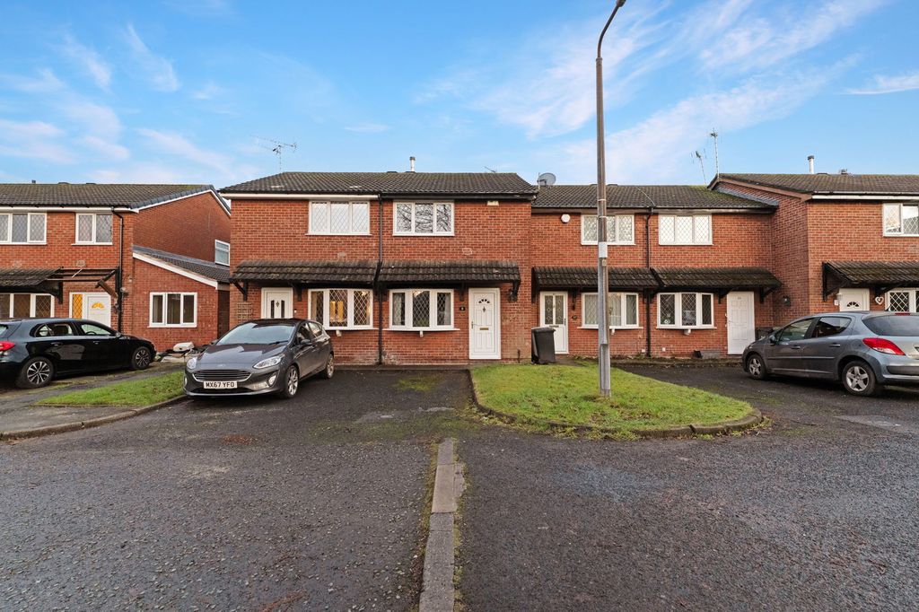 Property photo 1 of 12