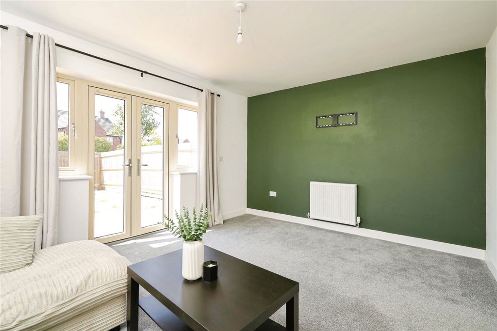 Property photo 3 of 18 Picture No. 26