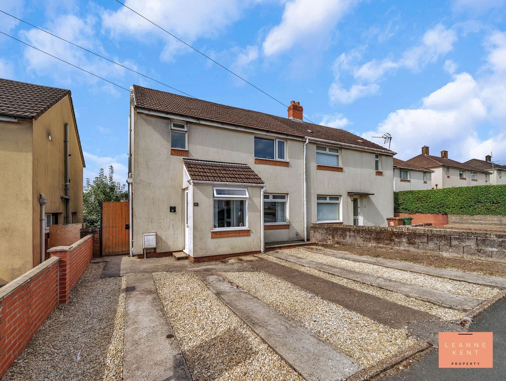 Property photo 1 of 39
