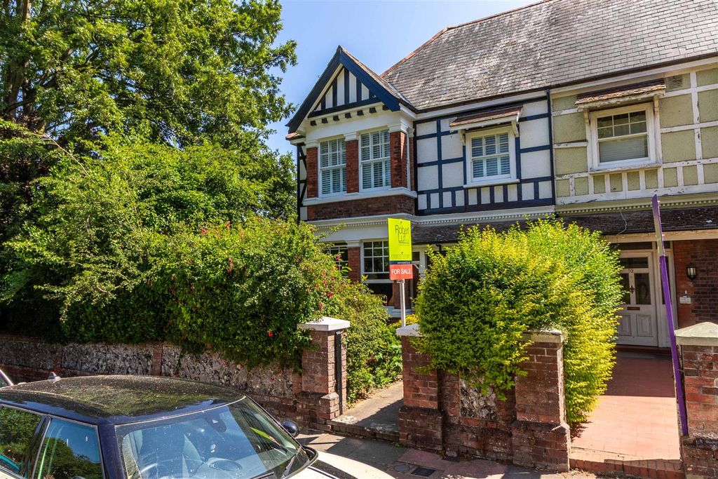Property photo 1 of 10 Shakespeare Road Fs.Jpg