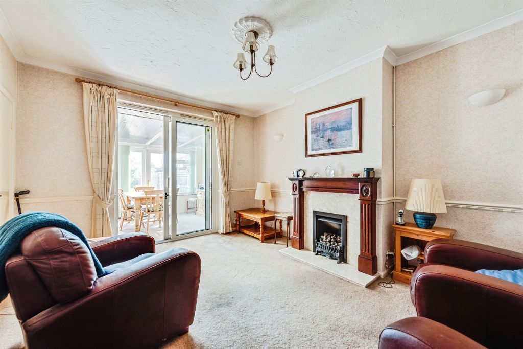 Property photo 3 of 17