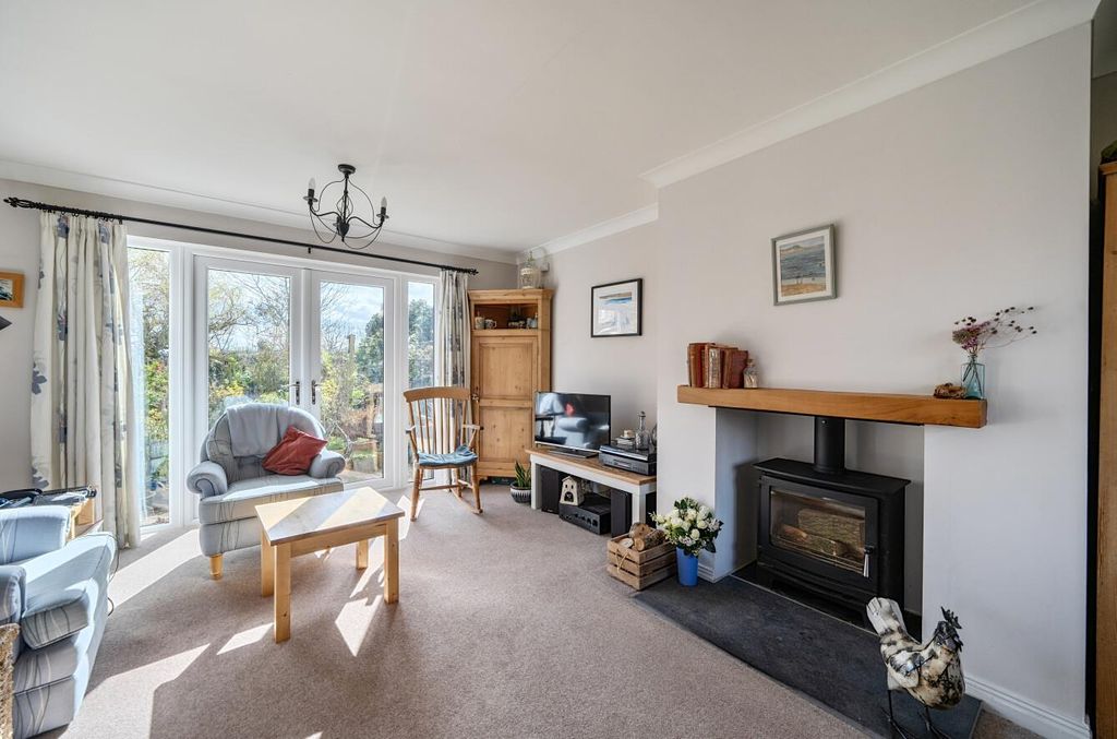 Property photo 3 of 20