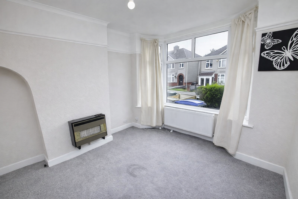 Property photo 1 of 3