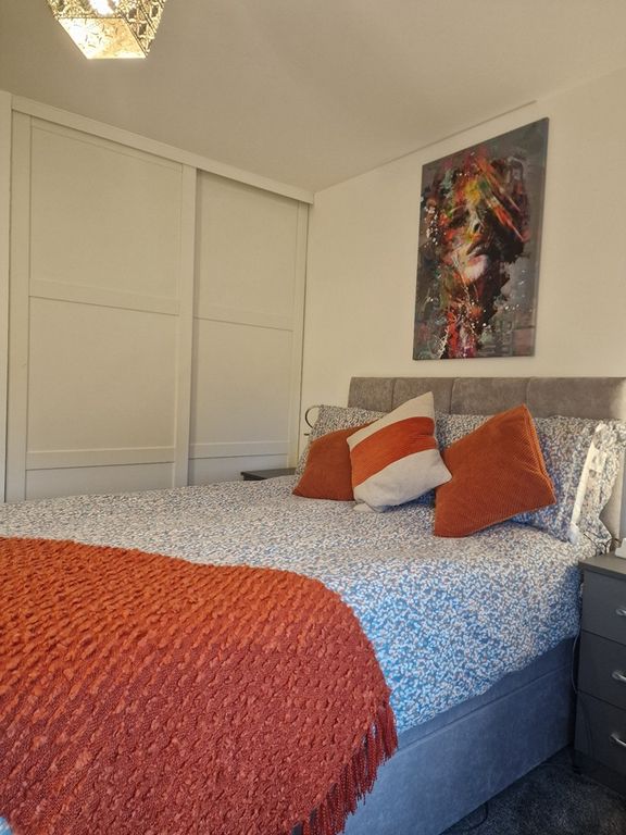 Property photo 3 of 8 Bedroom 1