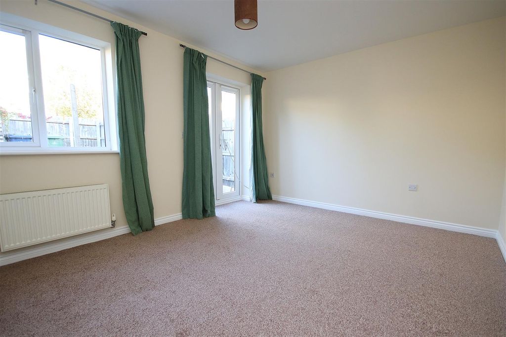 Property photo 2 of 12 Img_8232.Jpg