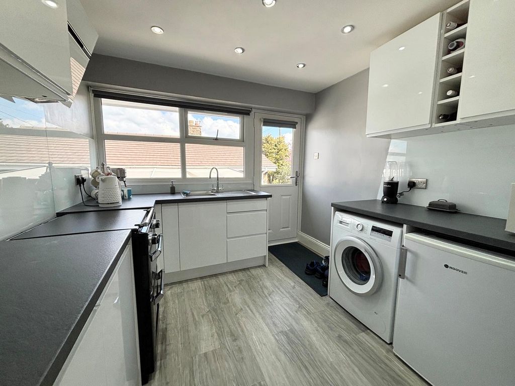 Property photo 2 of 11 Picture No. 09
