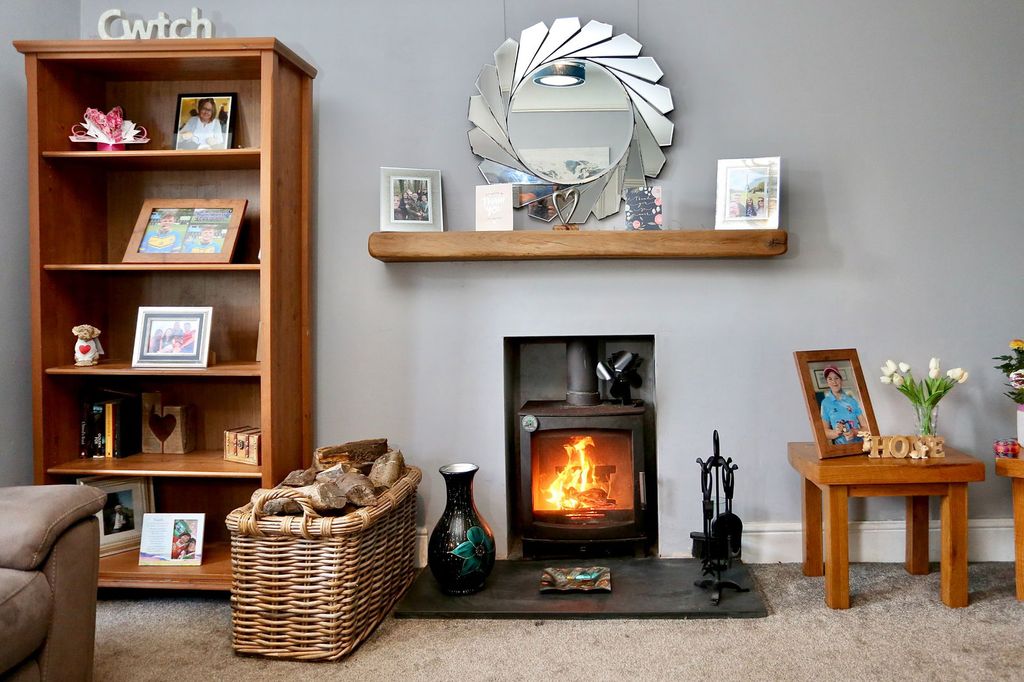 Property photo 3 of 41