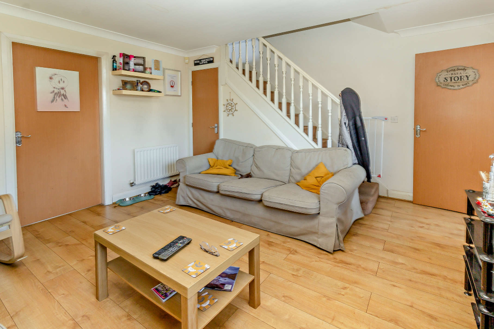Property photo 3 of 12