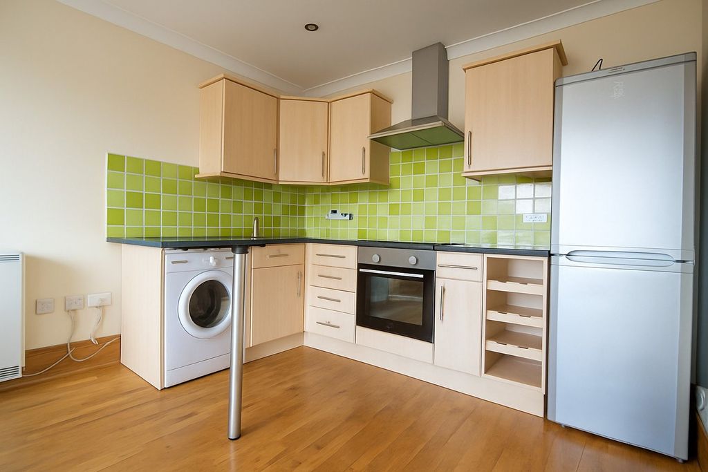 Property photo 2 of 5