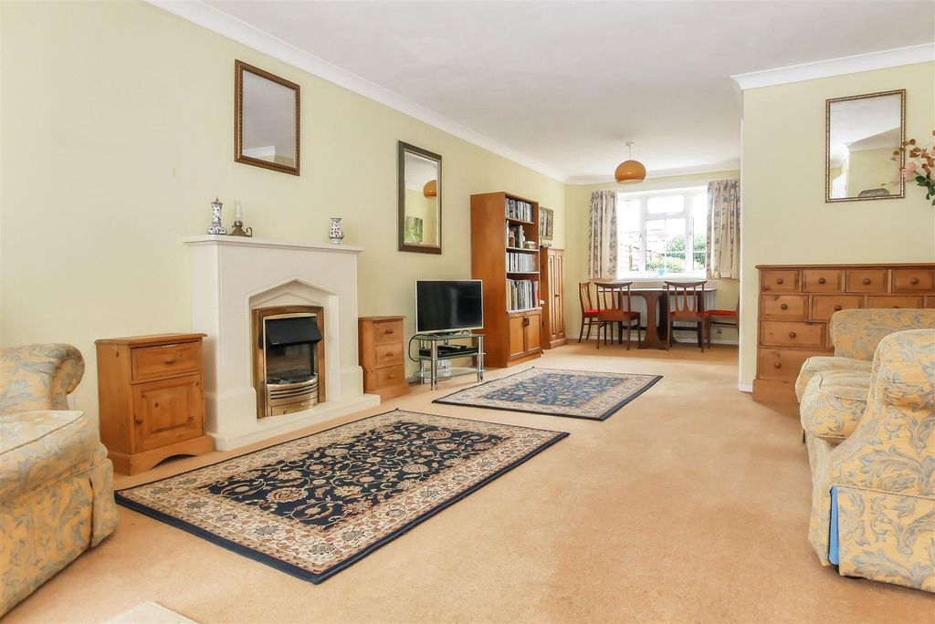 Property photo 2 of 14 P1080798.Jpg