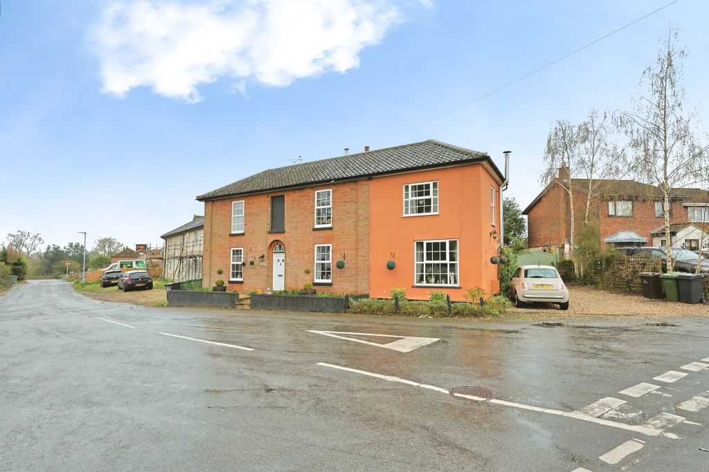 Property photo 1 of 28