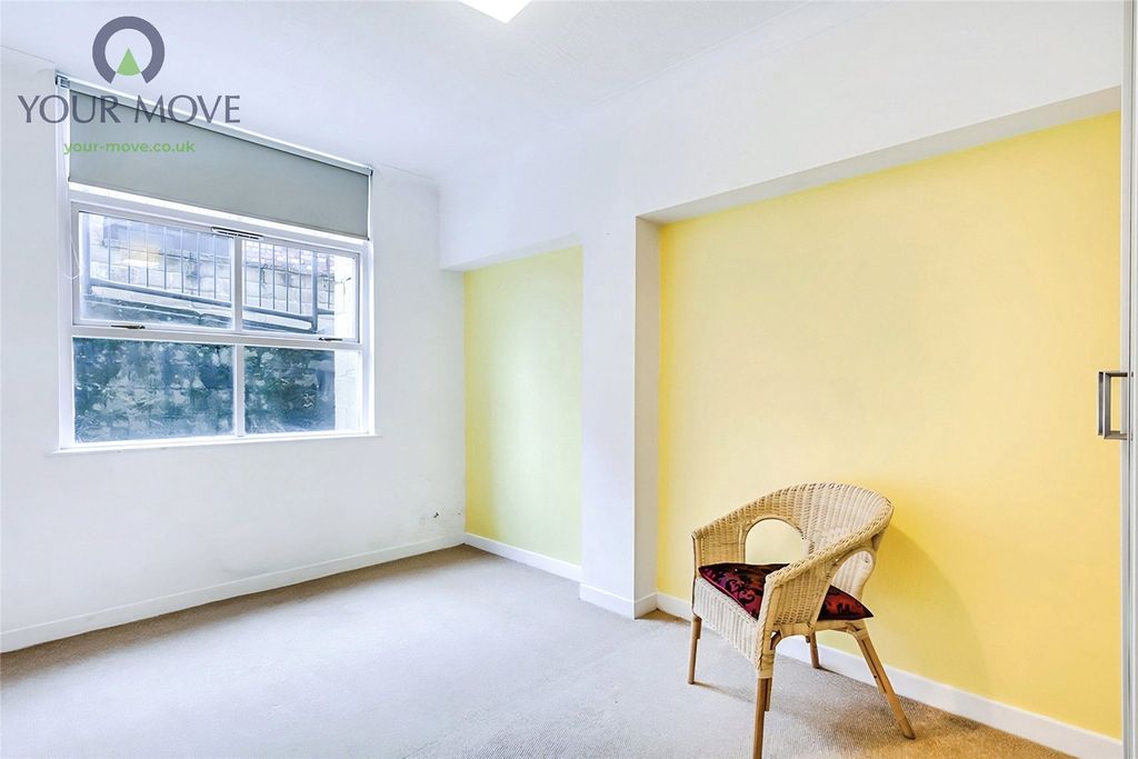 Property photo 3 of 8 Picture No. 02