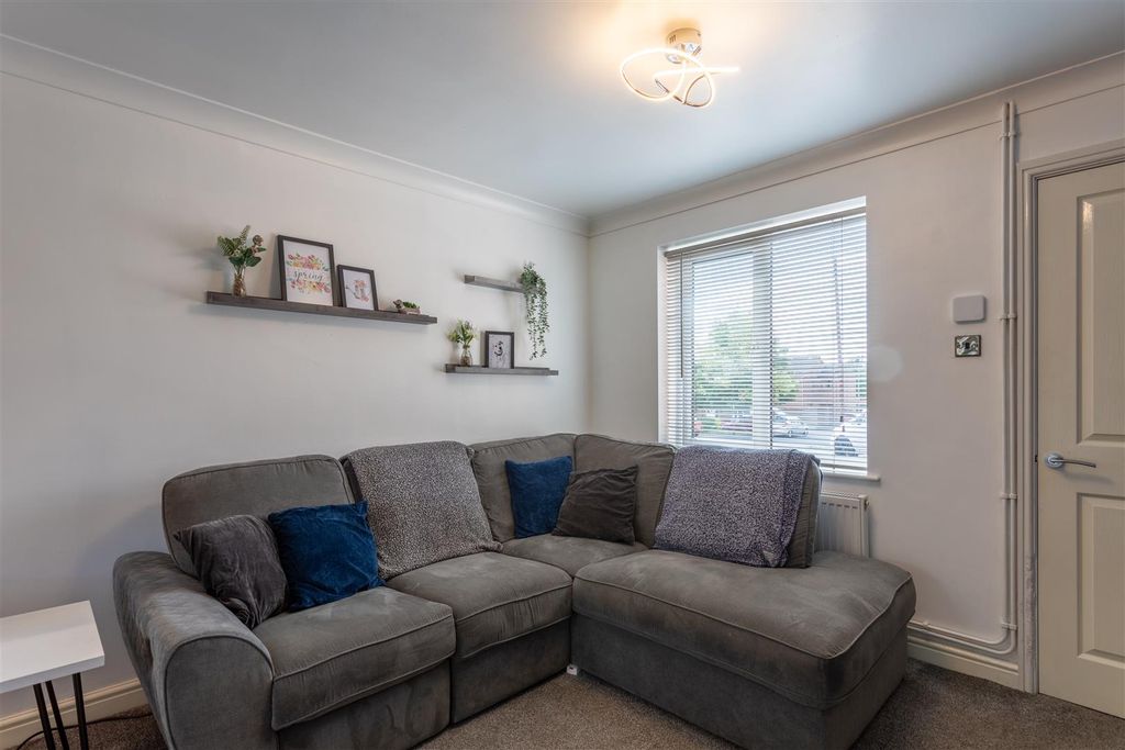 Property photo 2 of 21 Dwelest - 16 Harrow Road, Swadlincote, De11 0Xd-00