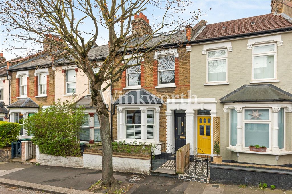 Property photo 2 of 24 Picture No. 18