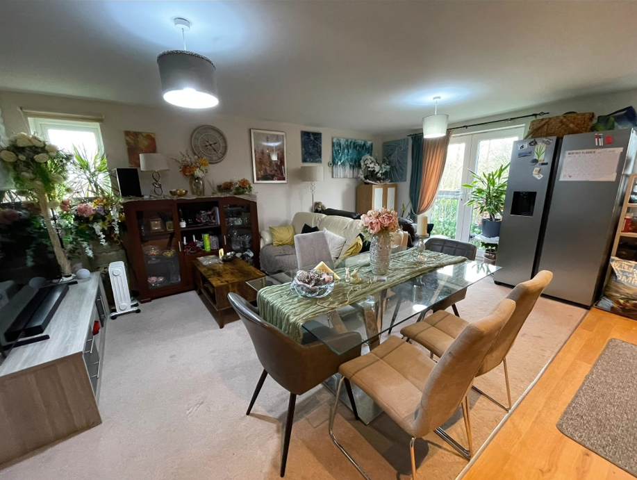 Property photo 2 of 11