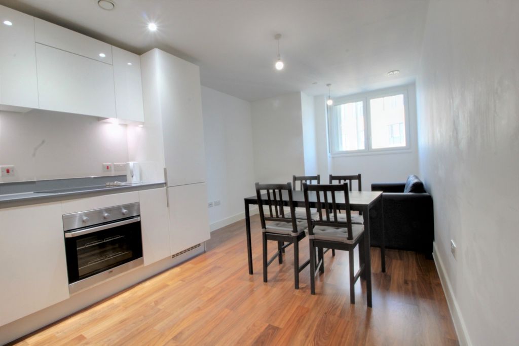 Property photo 2 of 6