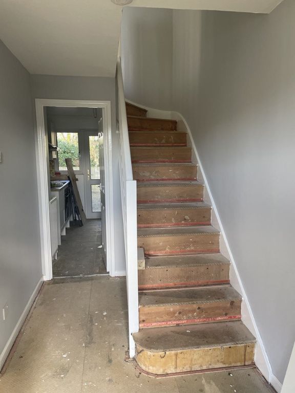 Property photo 1 of 2