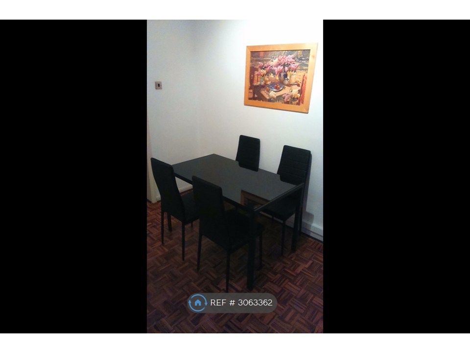 Property photo 3 of 7 Dining Area