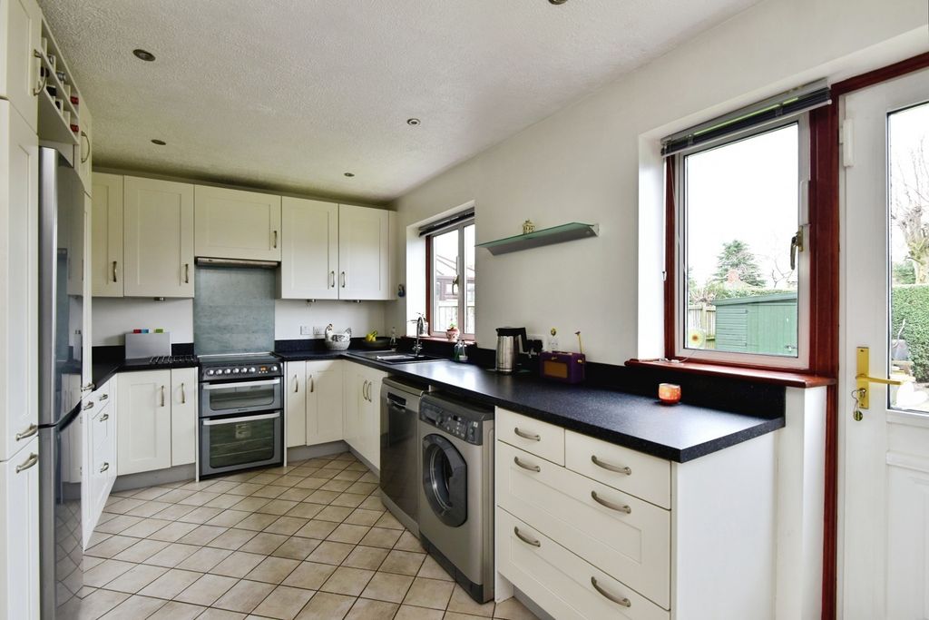 Property photo 3 of 19 Pbox-Img.Jpg