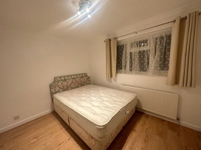 Property photo 2 of 3