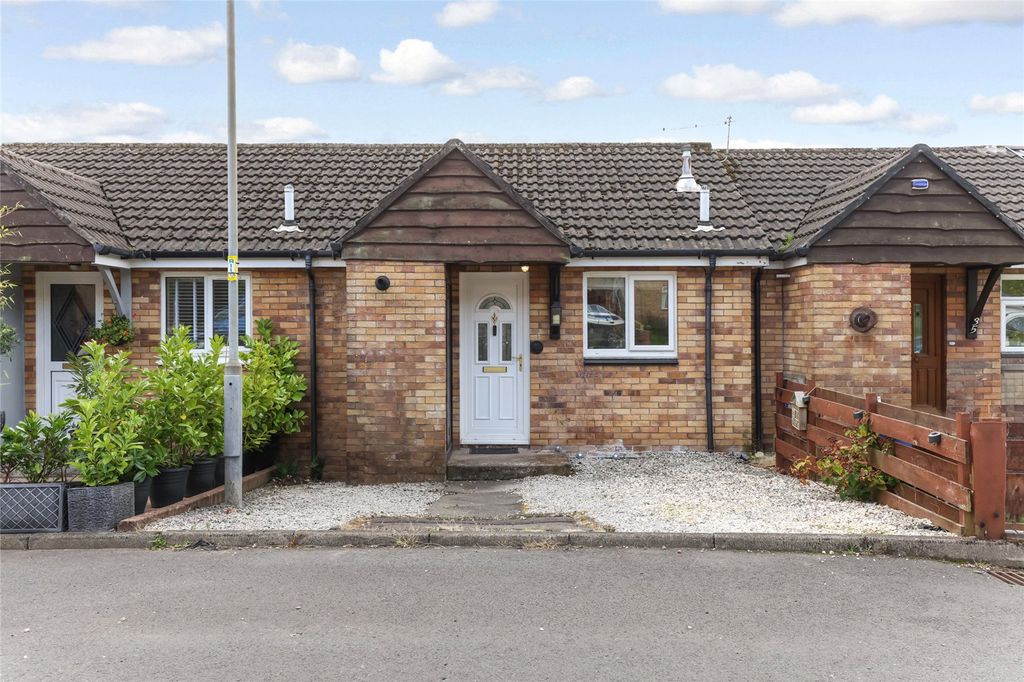 Property photo 1 of 21 Picture No. 01