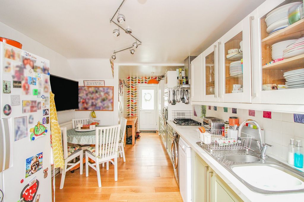 Property photo 2 of 13 Kitchen