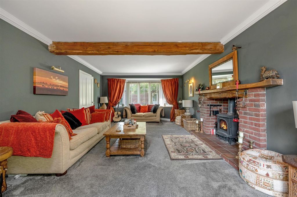Property photo 3 of 42 94 Grantham Road Web Ph-35.Jpg