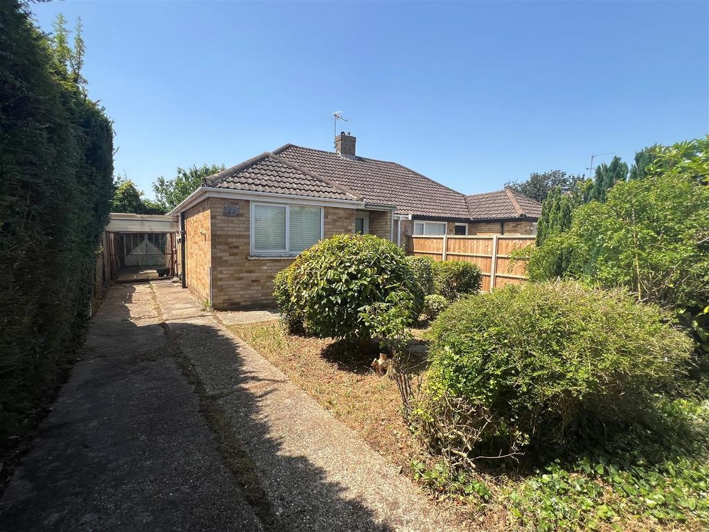 Property photo 1 of 17 Front