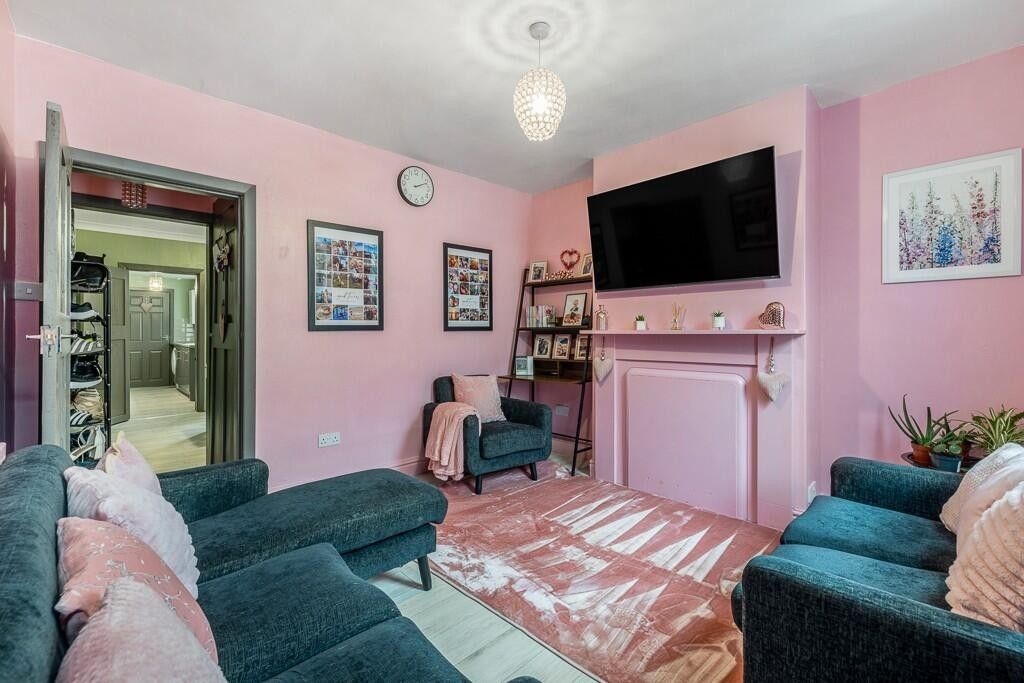 Property photo 3 of 13