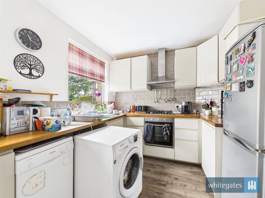 Property photo 3 of 13 Picture No. 02