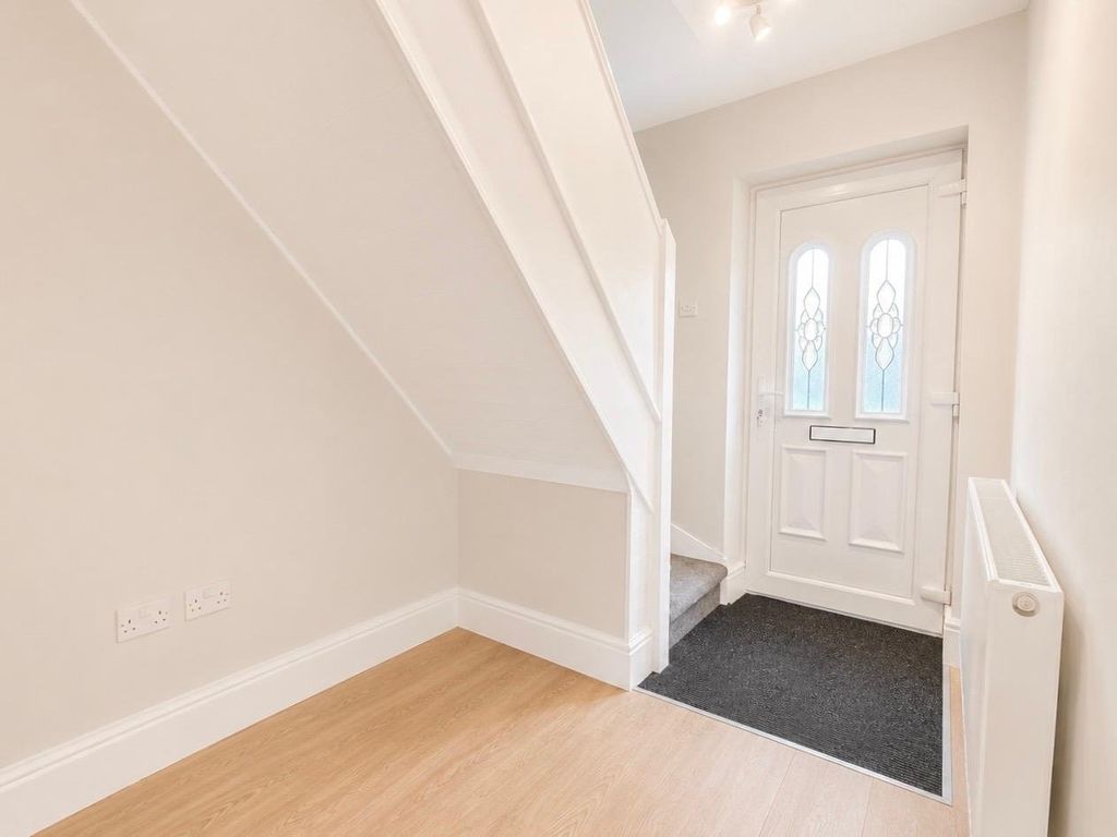 Property photo 2 of 15 Picture No. 14