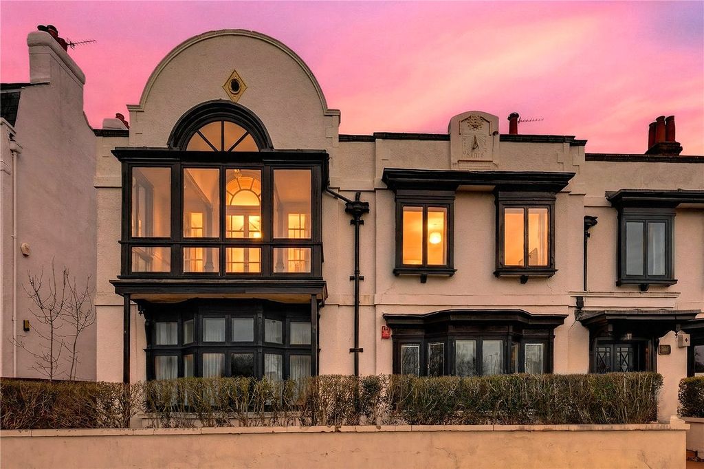 Property photo 3 of 26 Picture No. 31