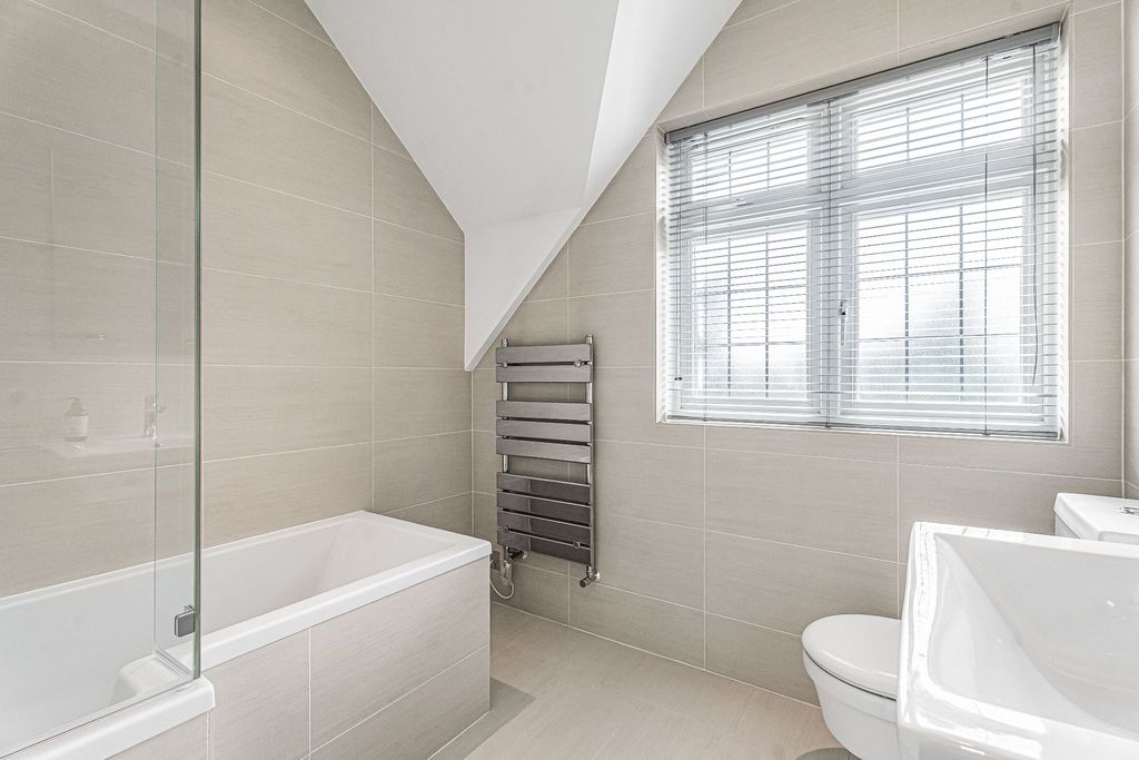 Additional image 27 of 4 bed detached house for saleGeorges Wood Road, Brookmans Park, Hatfield AL9