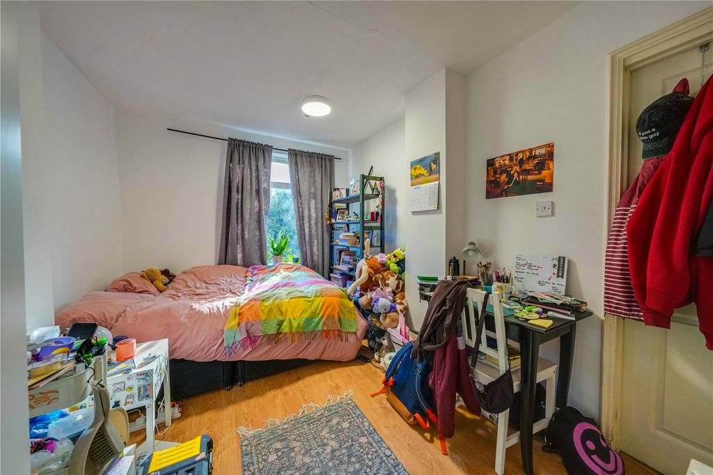 Property photo 2 of 16 Picture No. 22