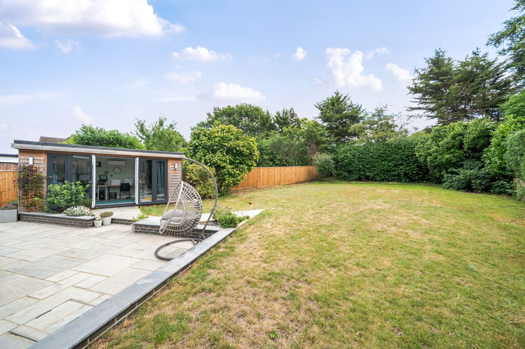 Property photo 3 of 12 3
