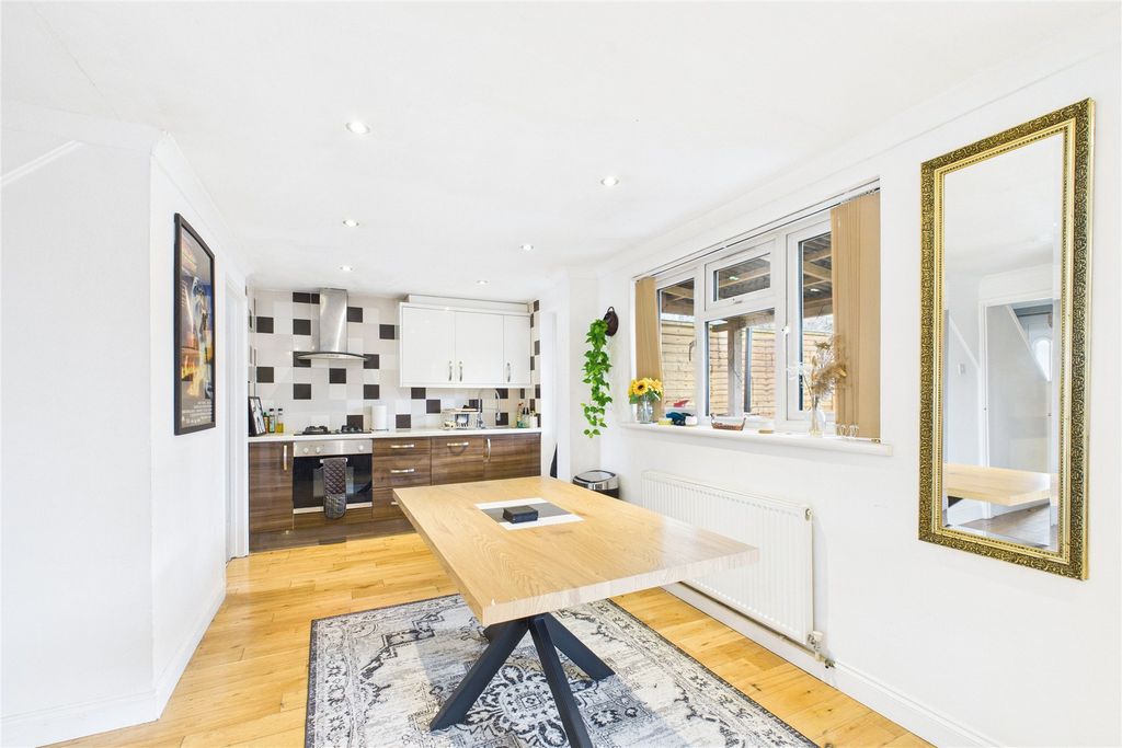 Property photo 3 of 9 Picture No. 02