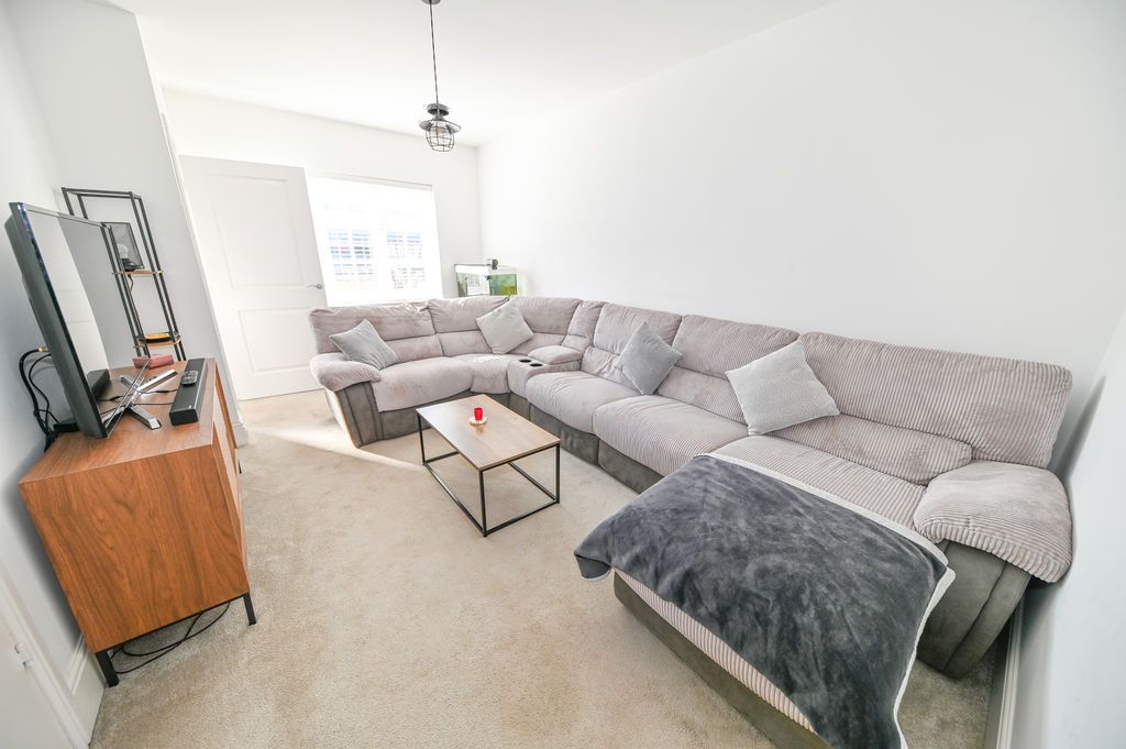 Property photo 2 of 12 Photo 7