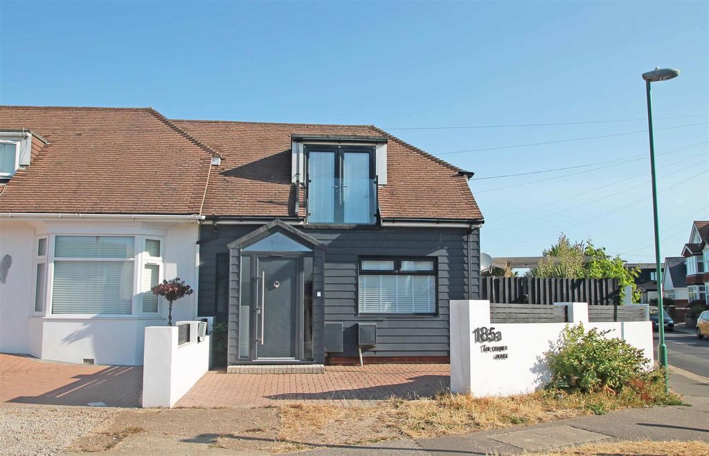 Property photo 1 of 16 Exterior