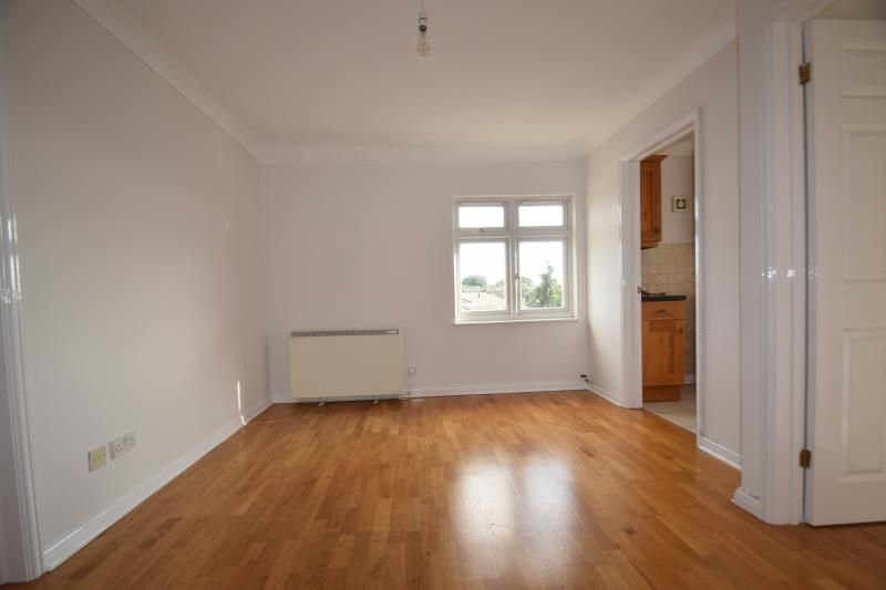 Property photo 3 of 7 Dsc_0521_Med