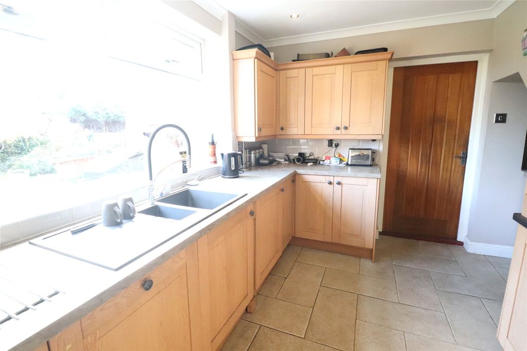 Property photo 3 of 25 Picture No. 06