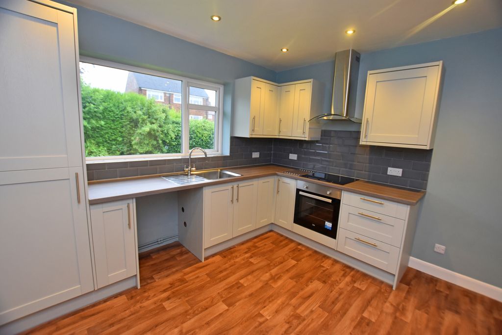 Property photo 3 of 8 Dsc_0103