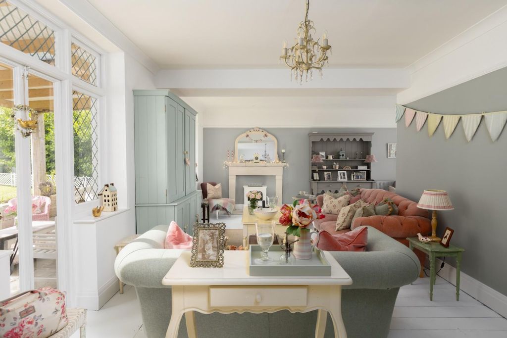 Property photo 1 of 32 21 Kings Road, Bs21-31.Jpg