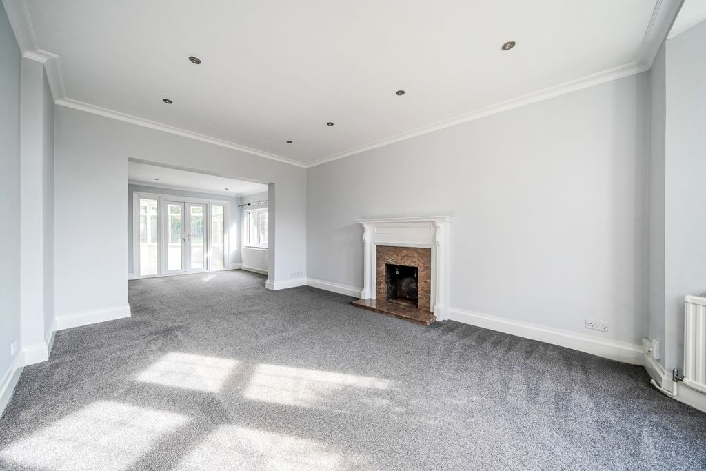 Property photo 3 of 20 1503811-4-6Ab9915...