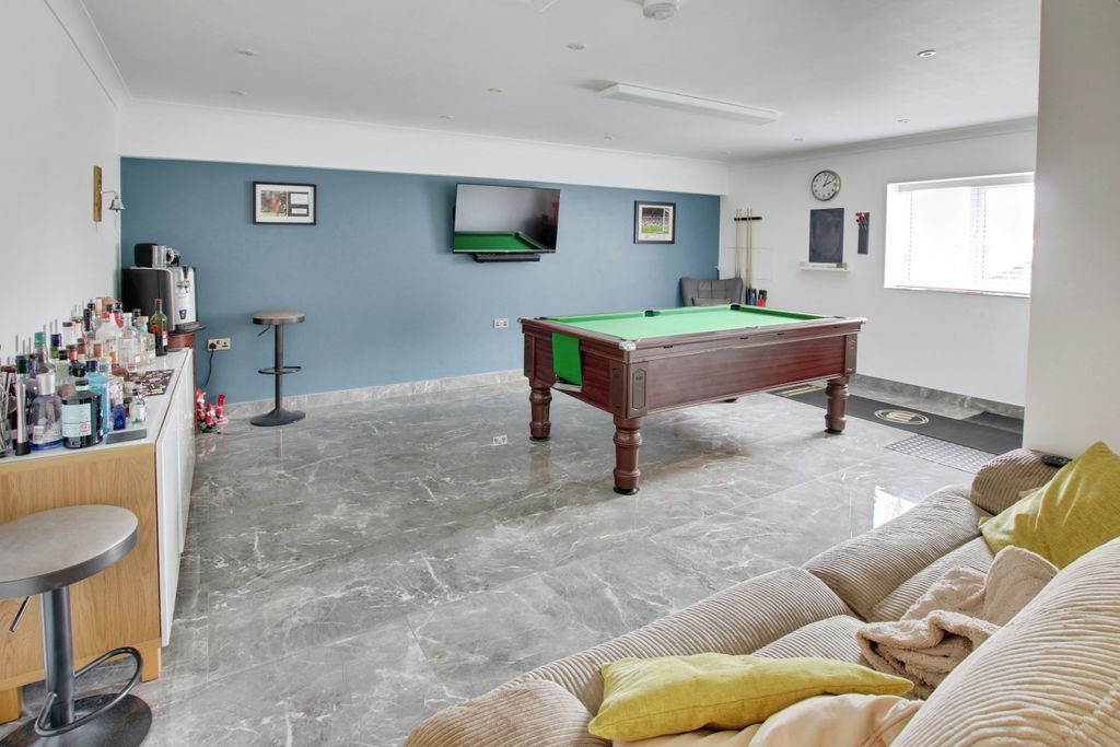 Additional image 8 of 6 bed detached bungalow for saleChandlers Way, March PE15