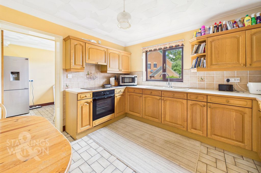 Property photo 3 of 29