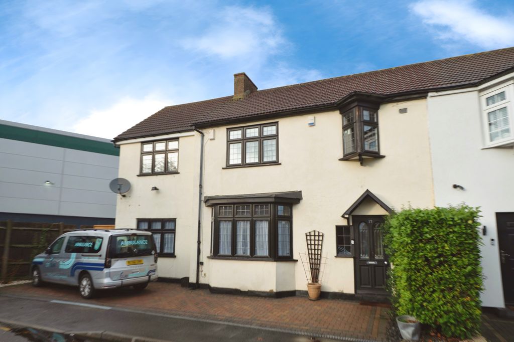 Property photo 1 of 20 15