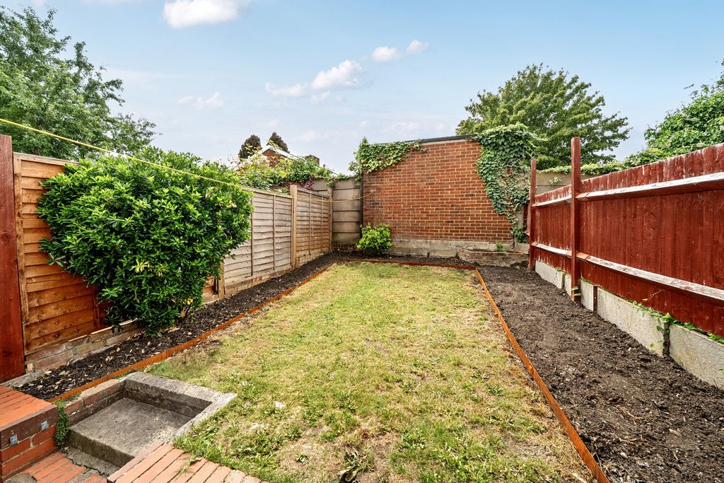 Property photo 2 of 18 1471566-4-6A30024...