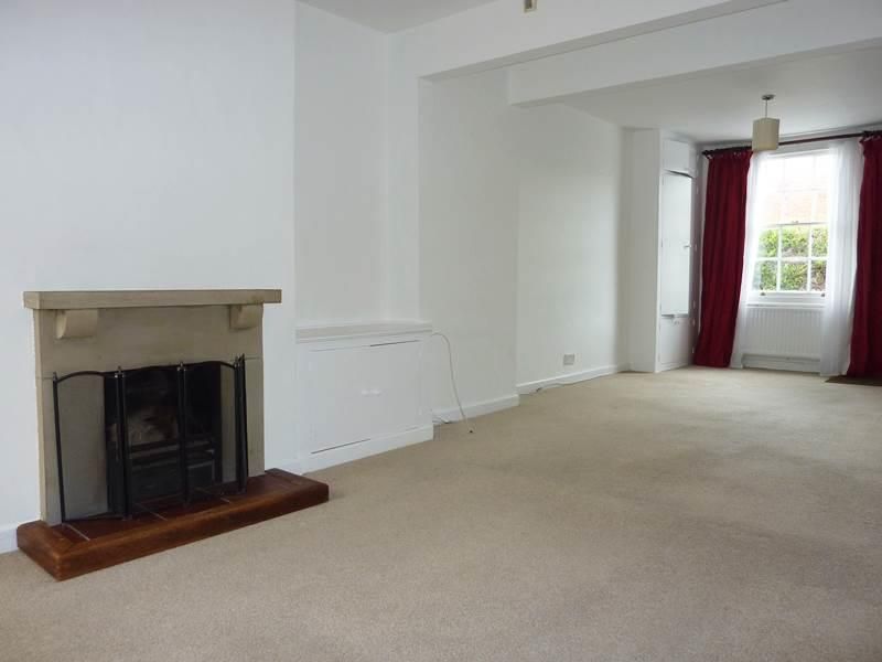 Property photo 2 of 13 Lounge.Jpg